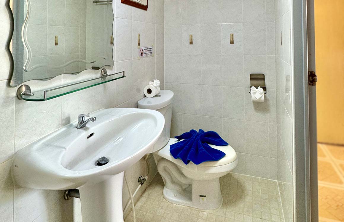 deluxe room accommodation in Patong Phuket