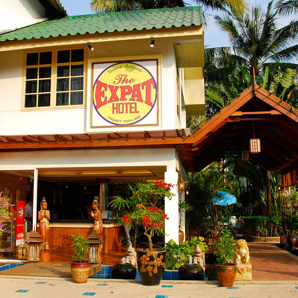 Expat Hotel Patong Exterior